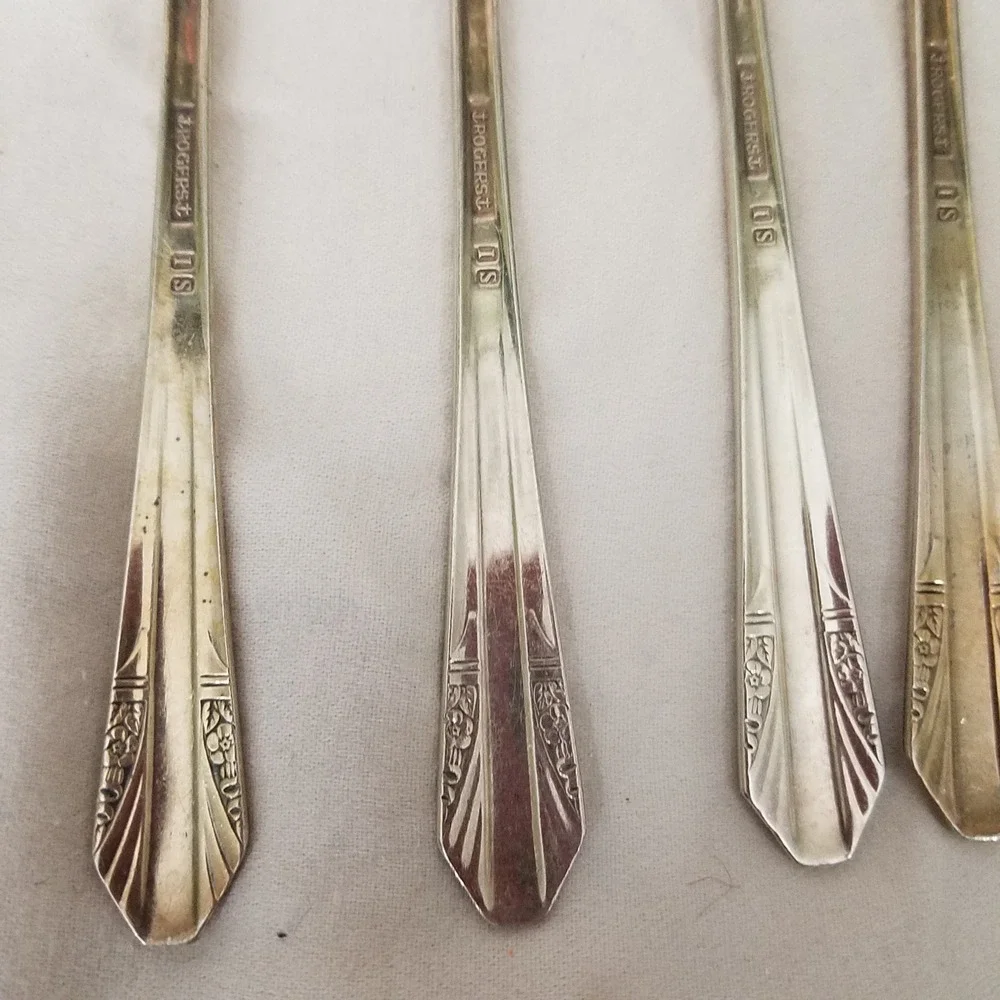 International Silver Rosalind Dinner Forks Set of 5 Silver Silverplate Good 1938